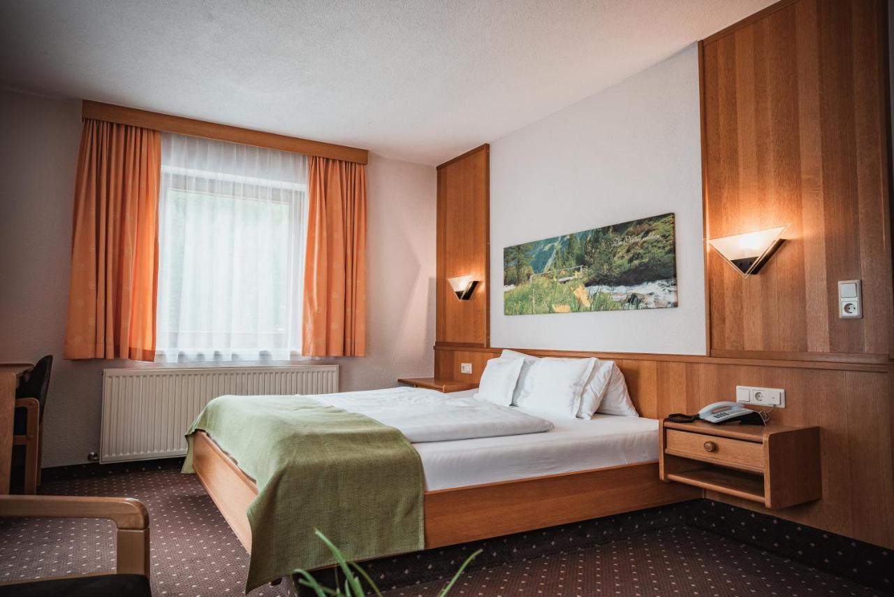 Hotel Garni Romantika Sankt Leonhard im Pitztal Exterior foto